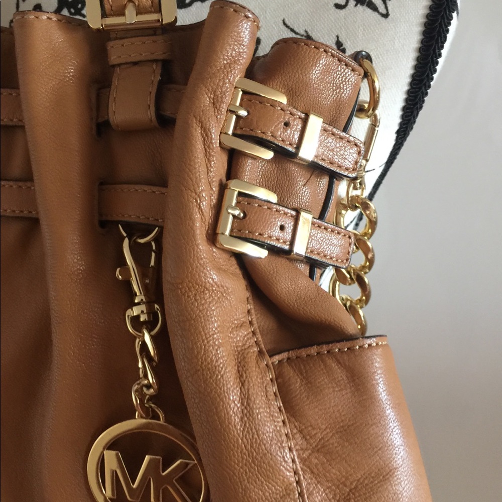 Michael Kors Large purse leather handbag & duster - Picture 3 of 8